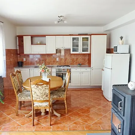 Guest house Behi 3*